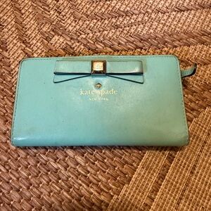 KATE SPADE LEATHER TEAL AQUA BIFOLD WALLET with BOW and GOLD HARDWARE